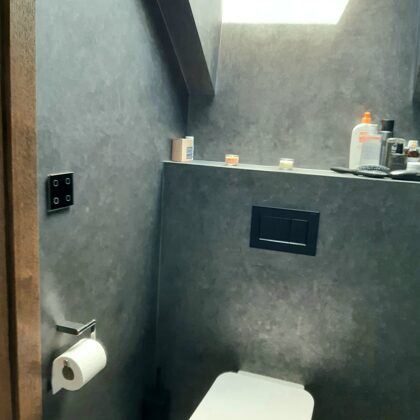 Realizace dekorativní stěrka v koupelně