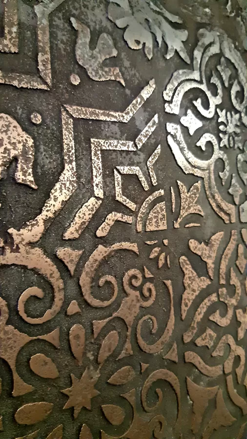 Metalická stěrka- tekutý kov měď, hliník efekt Stencil