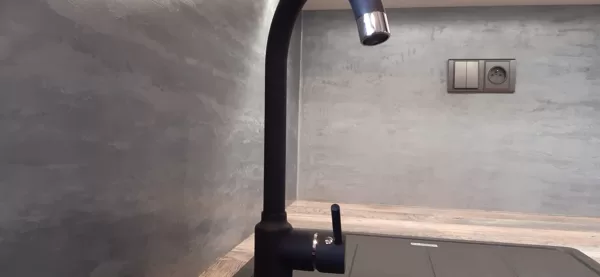 Realizace dekorativní stěrka v kuchyni