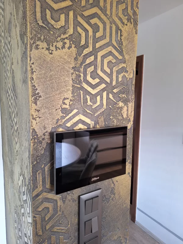 Realizace dekorativní stěrky efekt Vintage v metalické upravě