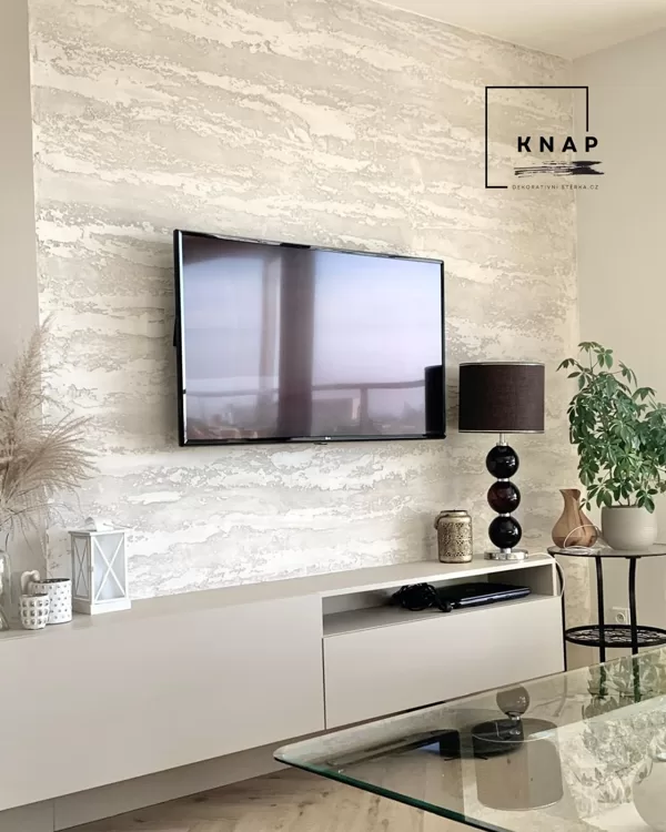 Realizace dekorativní stěrka efekt Beton Relief